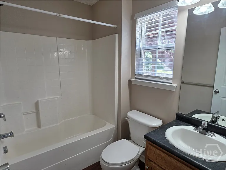 301 Aspen Dr — Photo 23