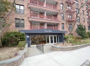 4325 Douglaston Pkwy APT 4G, Douglaston, NY 11363