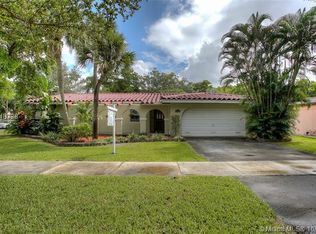 15131 Menteith Pl, Miami Lakes, FL 33016