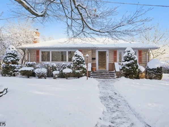 28 Shunpike Rd, Summit City, NJ 07901