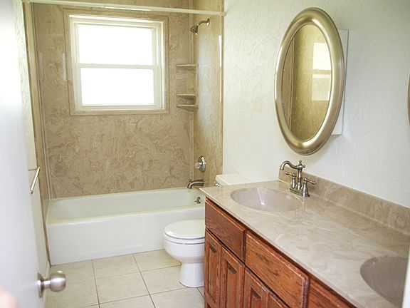 5th image of 6031 Sunset Dr