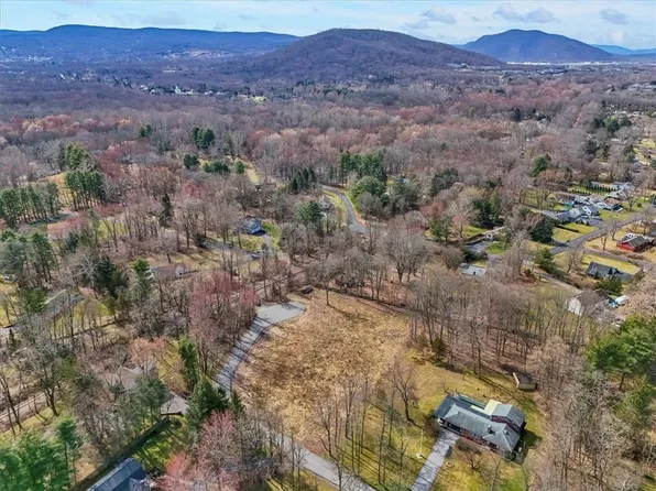 Lomala Road, Hopewell Junction, NY 12533