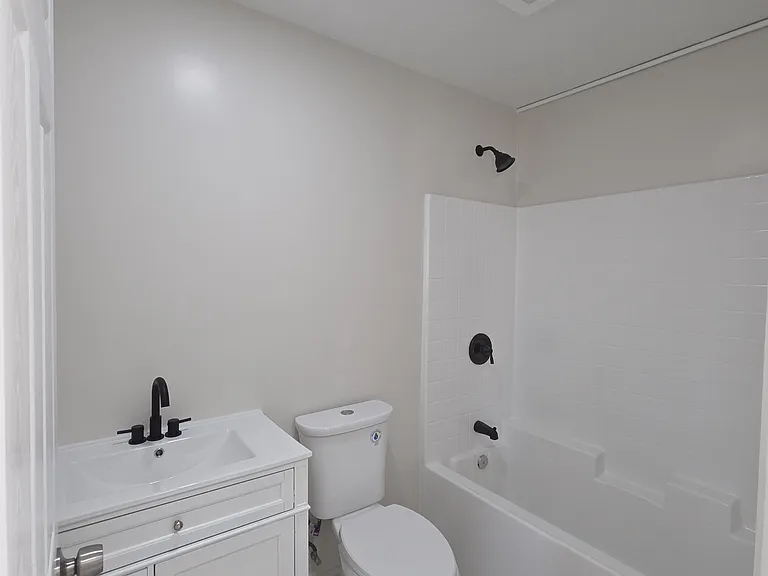 13345 Cahuenga Rd — Photo 2