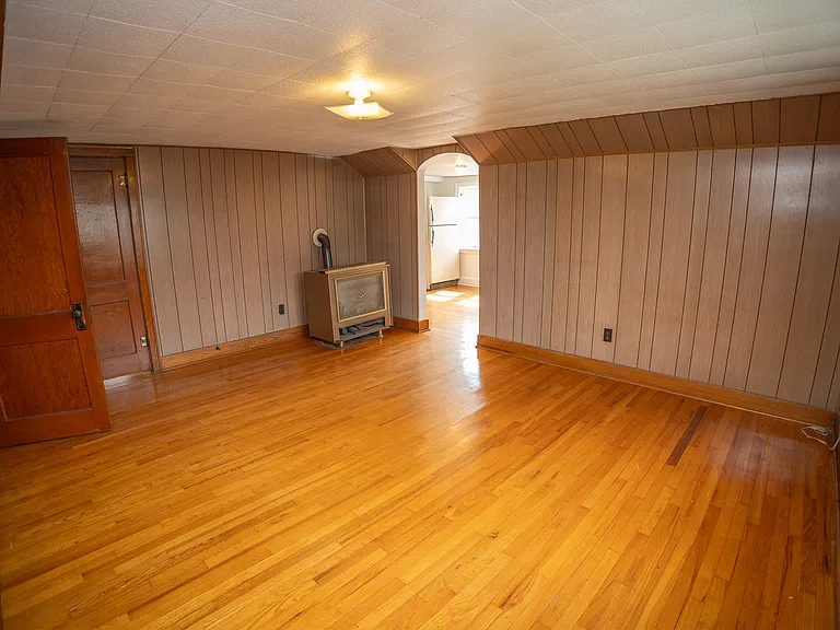927 Washington St #A — Photo 8
