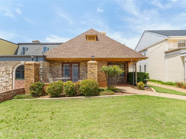 109 The Hills St, Clinton, OK 73601