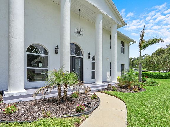 3rd image of 8704 CITRUS PARK Boulevard