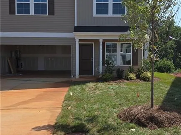 5013 Fallmeade Rd, Kernersville, NC 27284