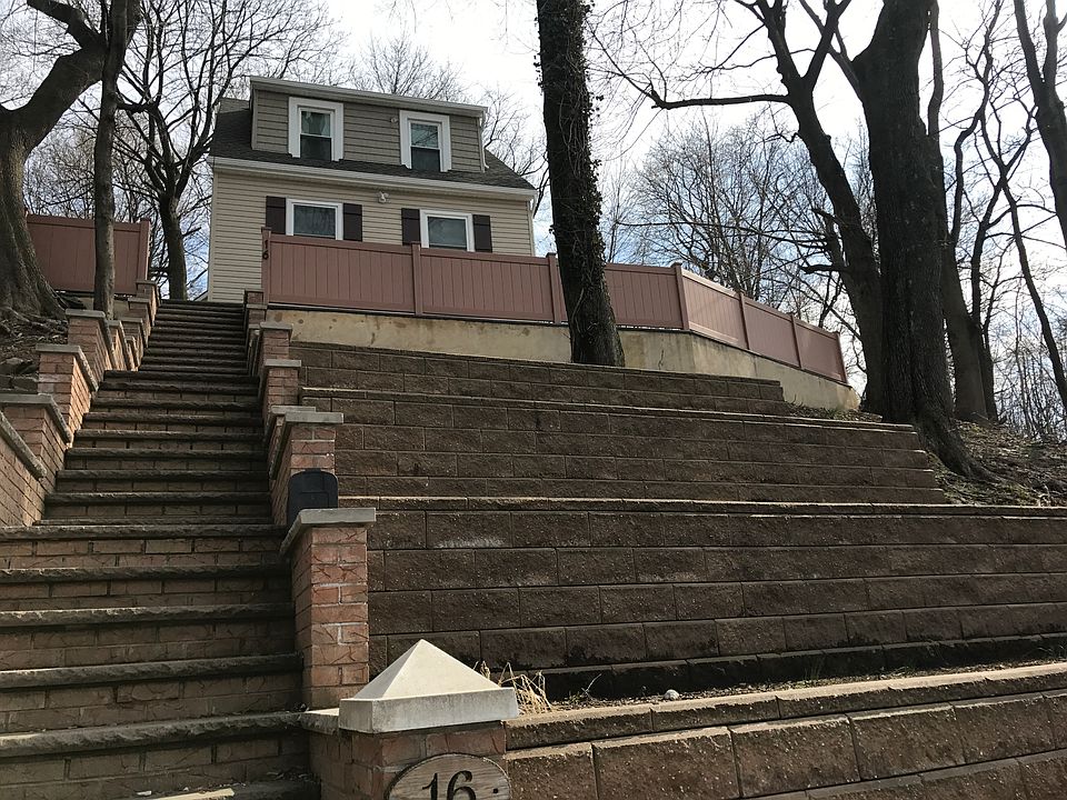 1st image of 16 Cassidy Pl