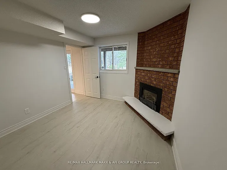 34 Cypress Ct #BASEMENT — Photo 13