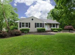 247 Bridgepoint Rd, Belle Mead, NJ 08502