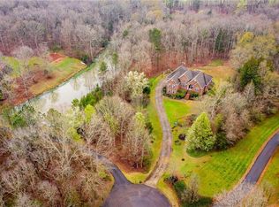 106 Misty Oaks Ln, Pendleton, SC 29670