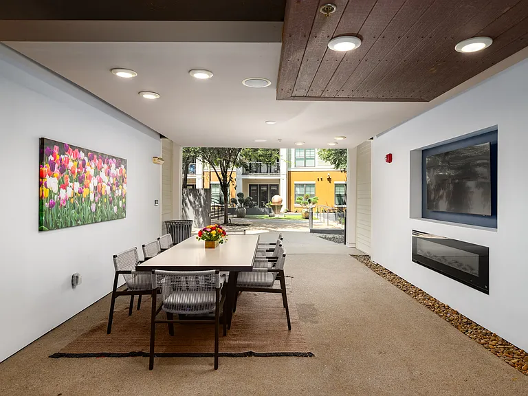 Tapestry at Brentwood Town Center — Photo 9