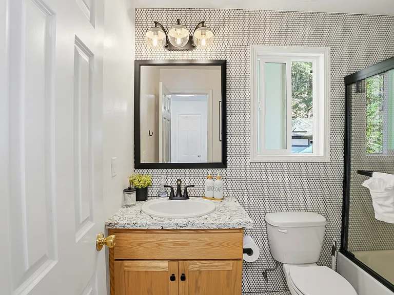 16799 Center Way — Photo 18