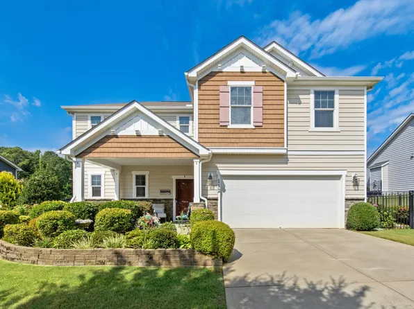 112 Congaree Dr, Holly Springs, NC 27540