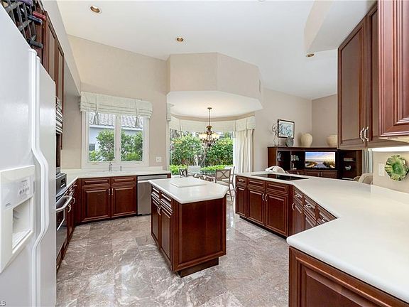 4th image of 429 Rosemeade LN