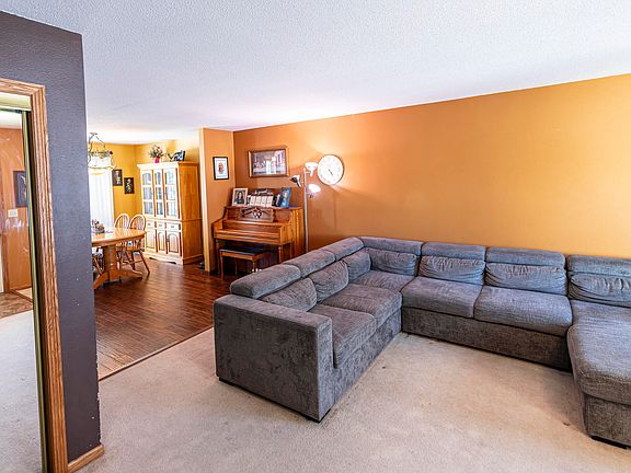 5th image of 2222 8th Ave NW
