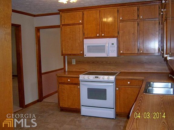 2nd image of 4790 Kensington Ln SE