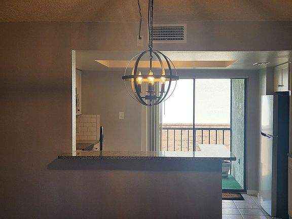 3rd image of 1515 Huntington Ln APT 923