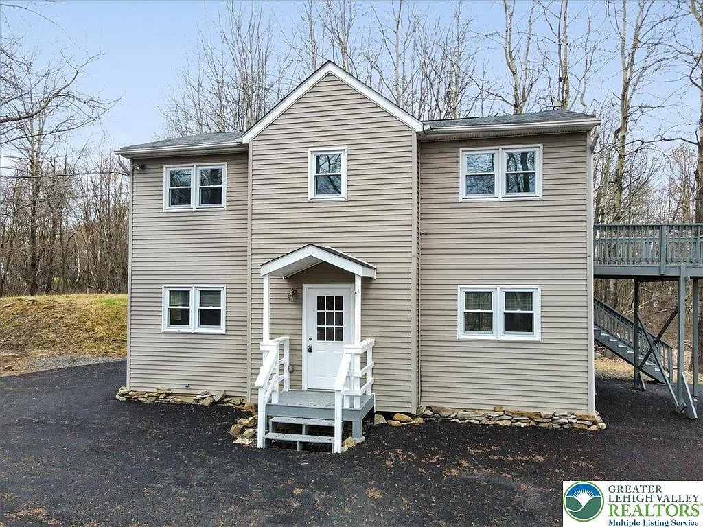 3 bed, 2.5 bath, 2554 sqft, $2,800 — Photo 4