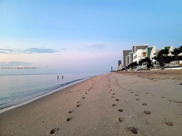 3505 S Ocean Dr #1409 — Photo 31