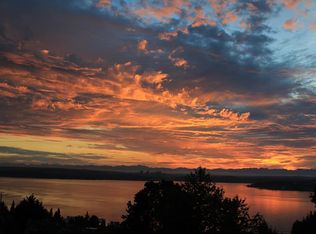 915 30th Ave, Seattle, WA 98122