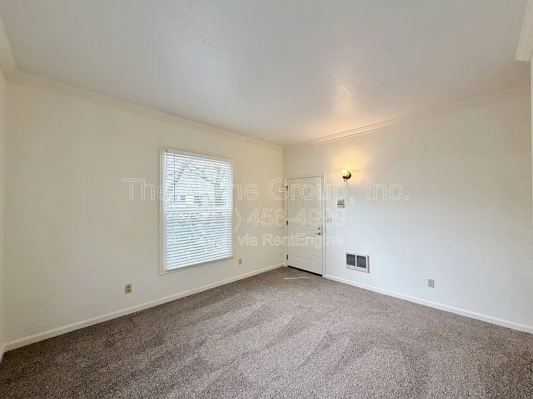 4318 SE Milwaukie Ave #1 — Photo 3
