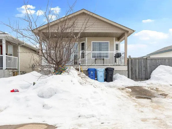 209 NW Ash Way, Wood Buffalo, AB T9K 0E9