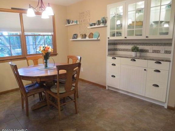 4th image of 5391 Burgis Ave SE