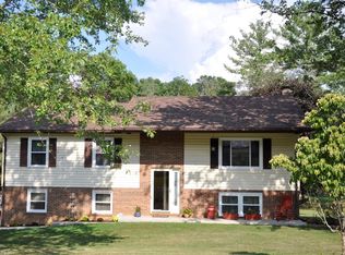 226 Pine St, Floyd, VA 24091