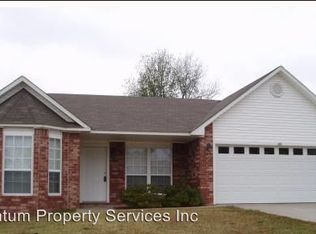 1201 N 11th St, Barling, AR 72923