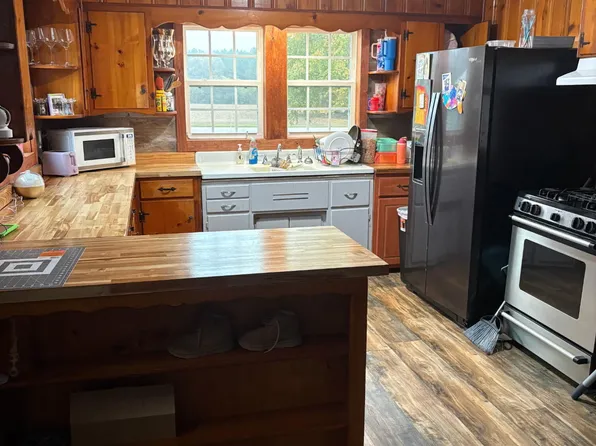 130 Fitzgerald Road, Selma, NC 27576