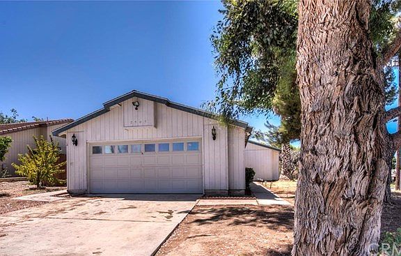2nd image of 2505 Grand Teton Ave