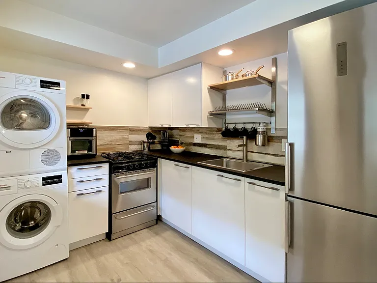1840 Alpine Ave #4 — Photo 1