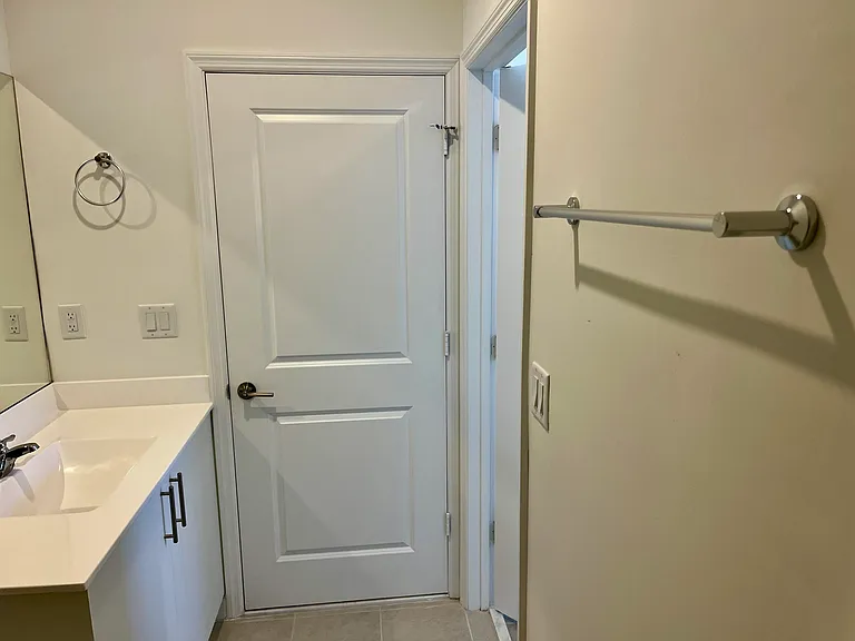 2624 SE 25th Ct — Photo 8