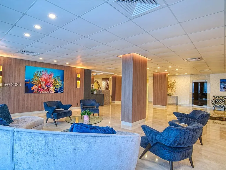 3550 Galt Ocean Dr #1808 — Photo 21