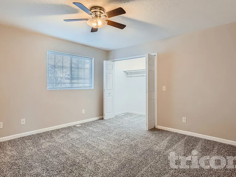 100 E Spruce St — Photo 3