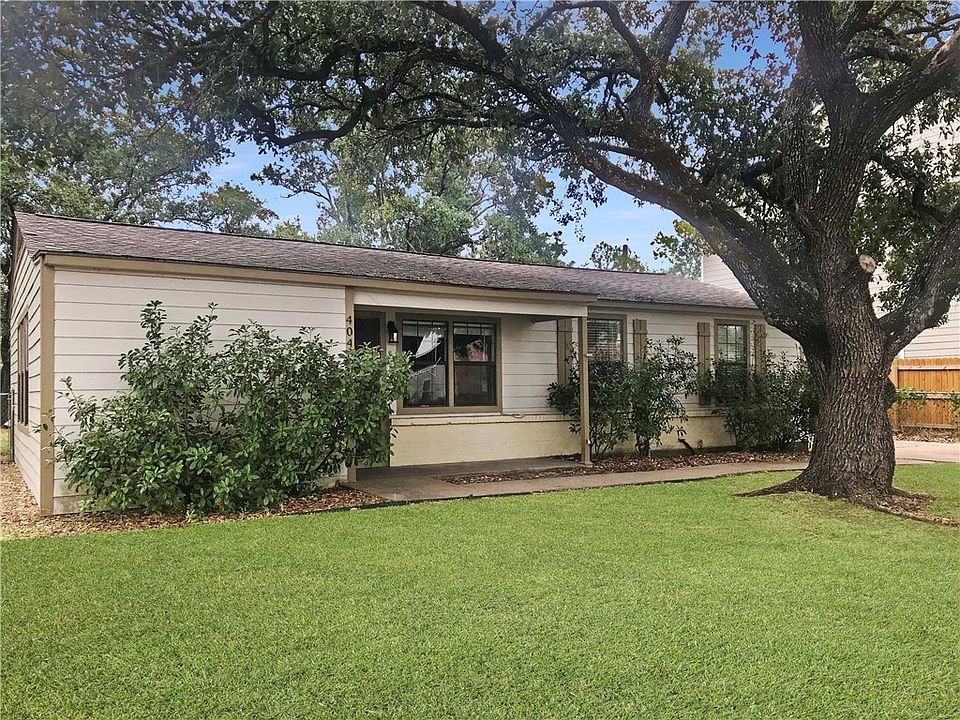 1st image of 404 Live Oak St