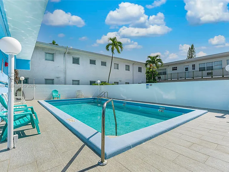 8340 Harding Ave #201 — Photo 38
