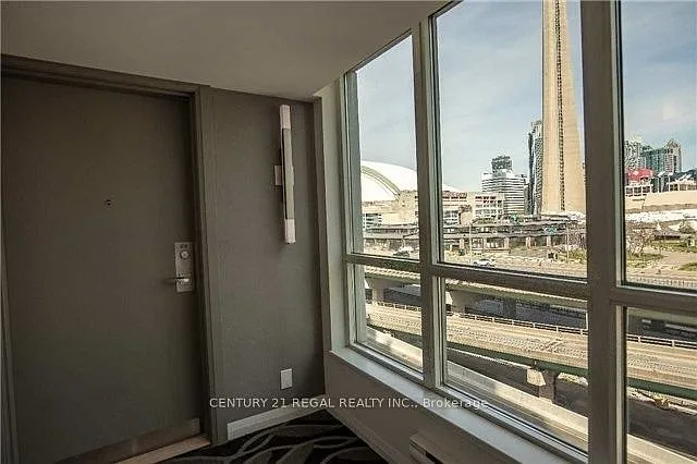 Building Photo - 228 Queens Quay W #816