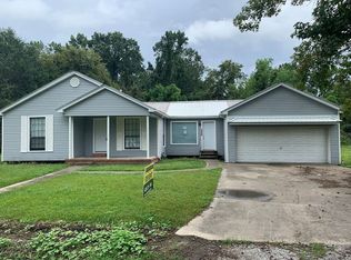 2625 Crockett St, Orange, TX 77630
