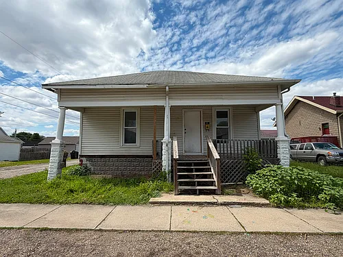 115 S Sherman St Photo 1