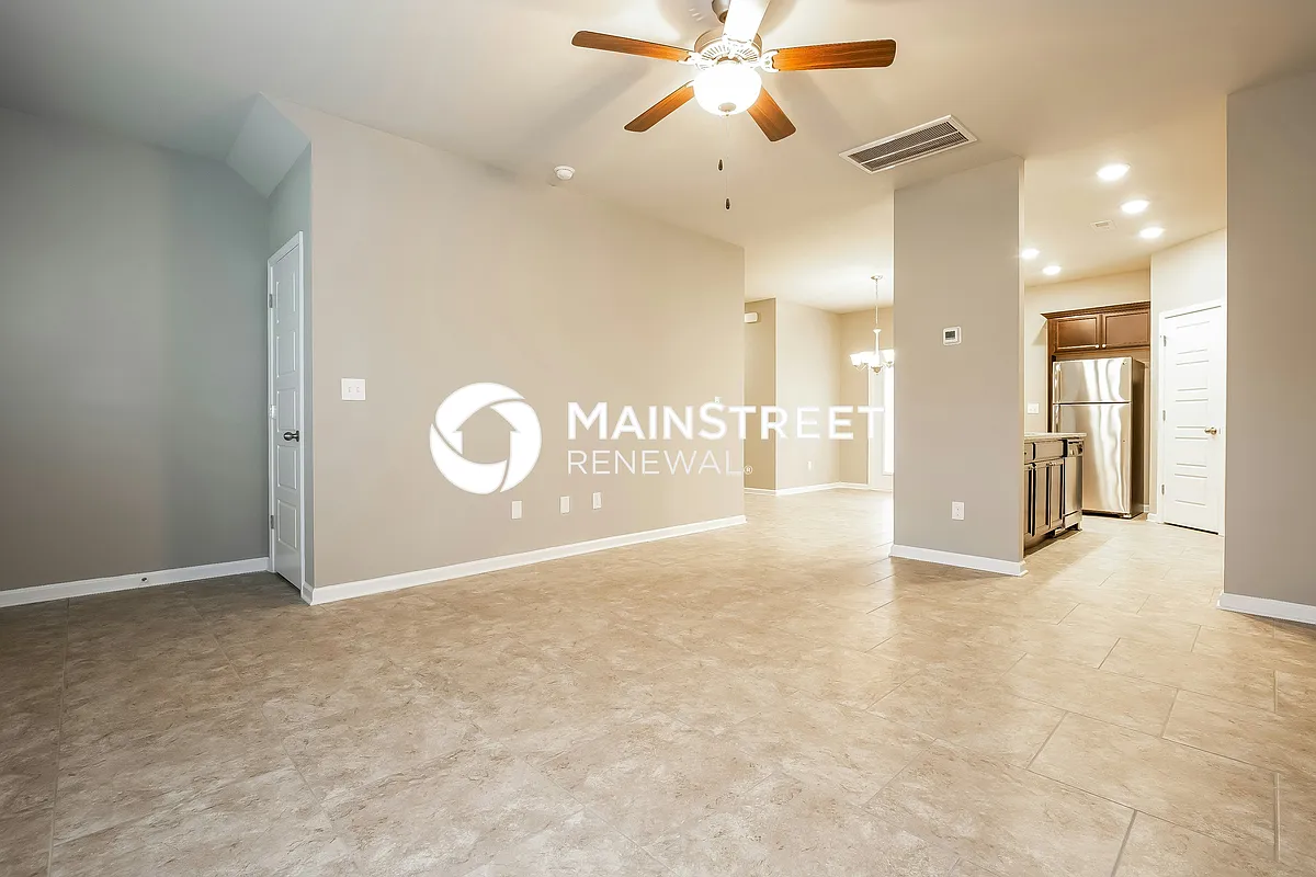 Living Room - 111 Chyntara Dr