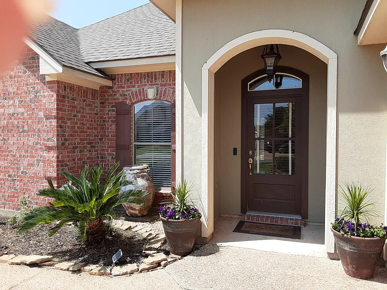 420 Half Moon Ln — Photo 2