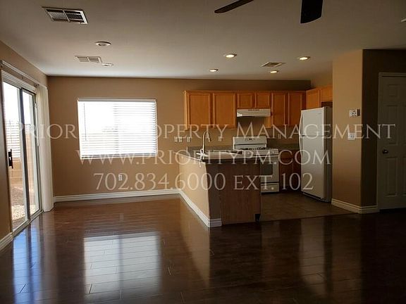 2nd image of 3912 Pia Rosetta St