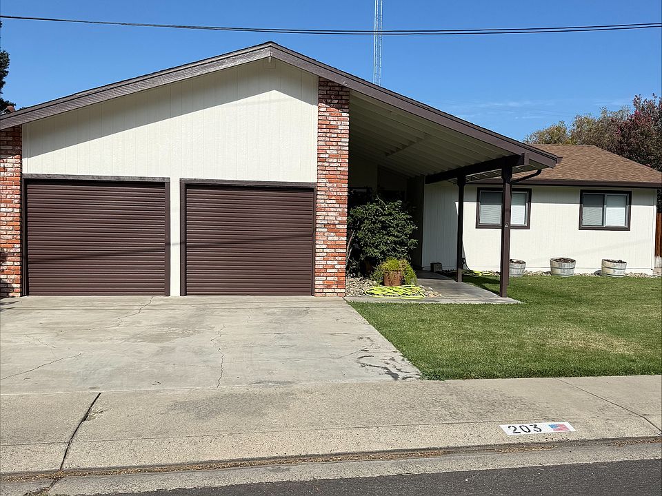 1st image of 203 S Wilma Ave