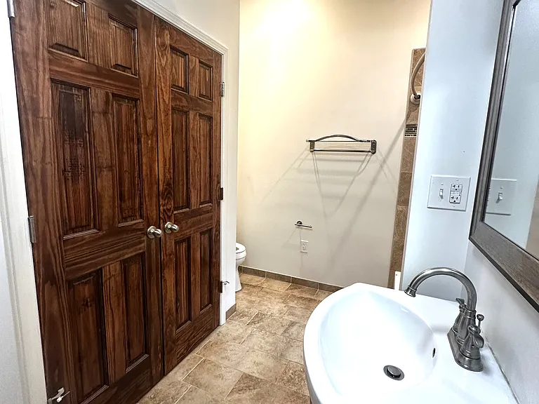1713 Termon Ave #8 — Photo 6