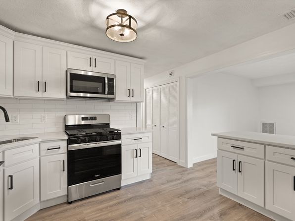 248 Apache Way UNIT 248, Tewksbury, MA 01876