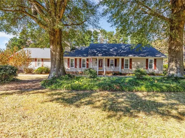 2307 May Dr, Burlington, NC 27215