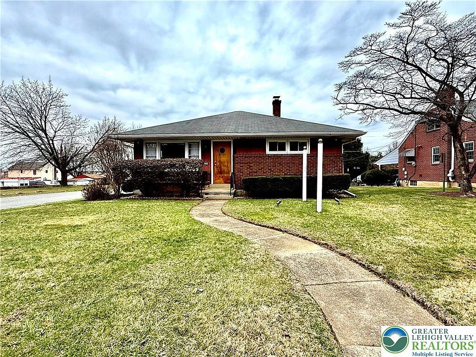 1st image of 3127 W Emaus Ave