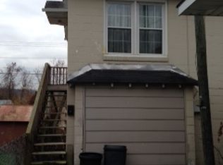 58 1/2 Riverside Dr, S Charleston, WV 25303
